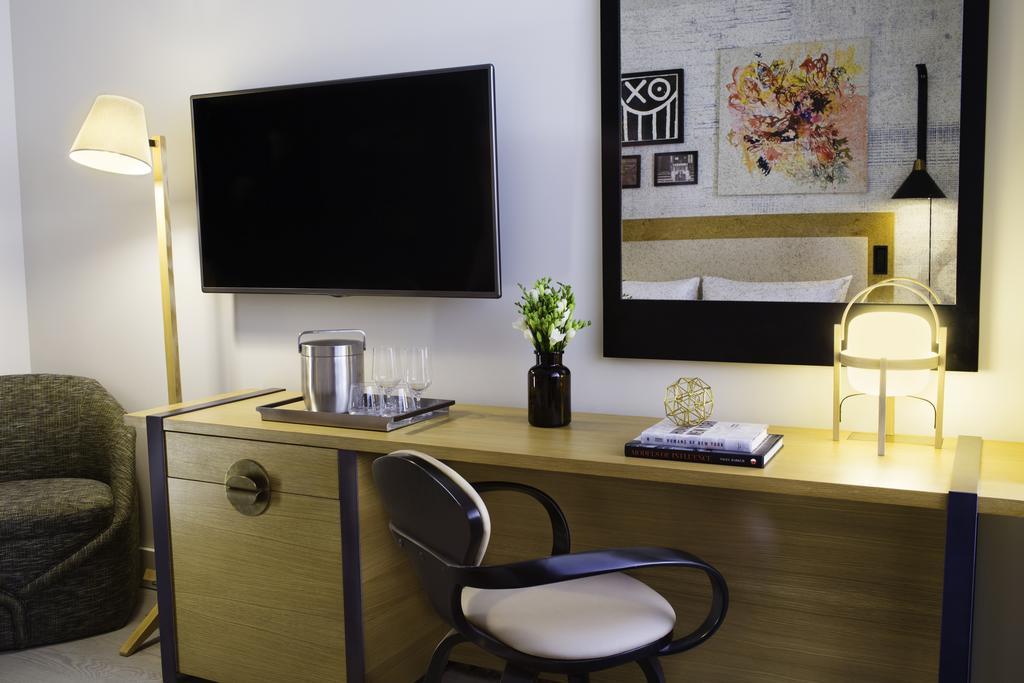 50 Bowery 4*